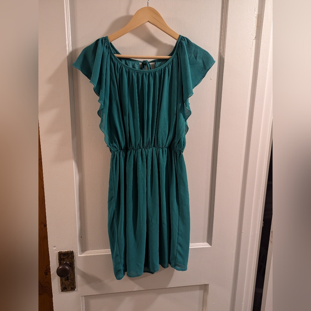 Francesca's Emerald Green Mini dress with fluttery sleeves, size S